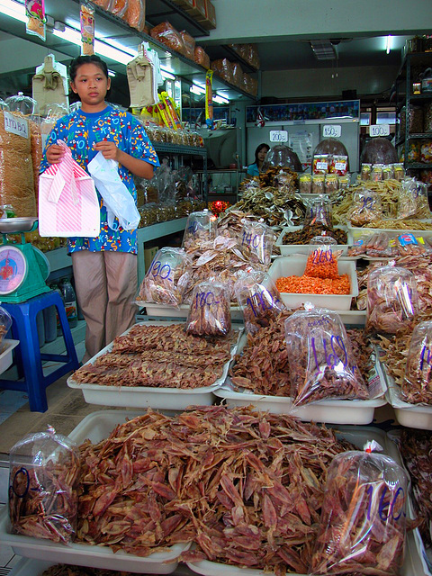 An other vendor of dry fish