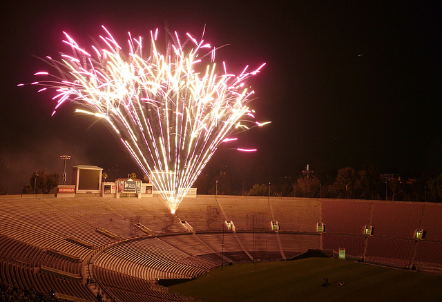Fireworks at the Rose Bowl (0243)