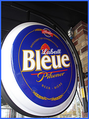 Labatt Bleue Pilsener / Hometown blue hops sign