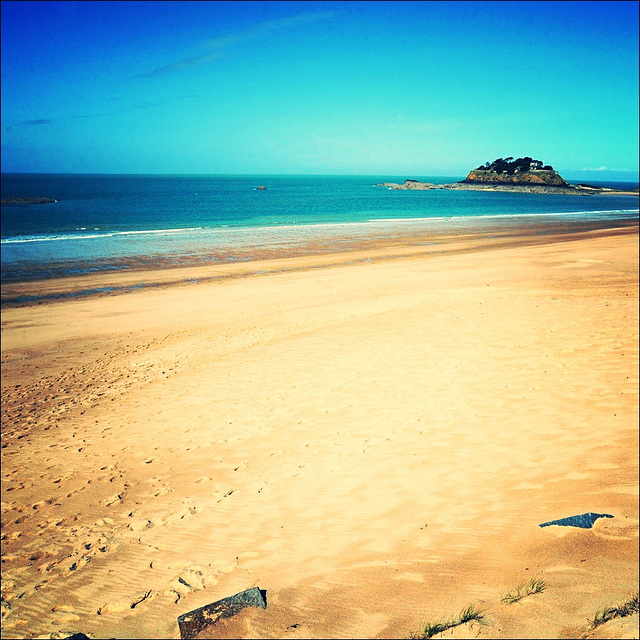 Sur la plage. Sur la plage.