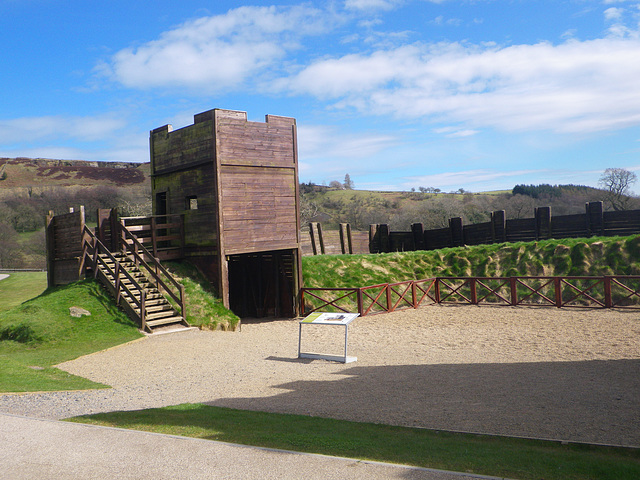 Vindolanda : reconstitution expérimentale du "turf wall".