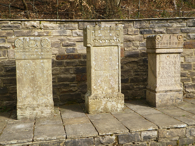 Musée de Vindolanda : autels.