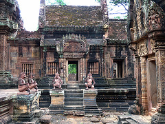 Banteay Srei- Courtyard