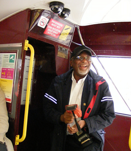 Bus conductor