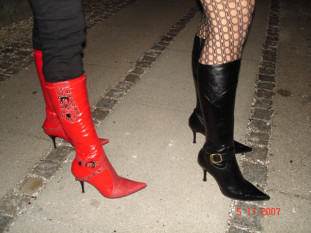 Copenhagen en rouge et noir / All in Red & Black