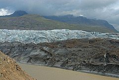 The Skeiðará river at the end of the Svinafellsjökull glacier