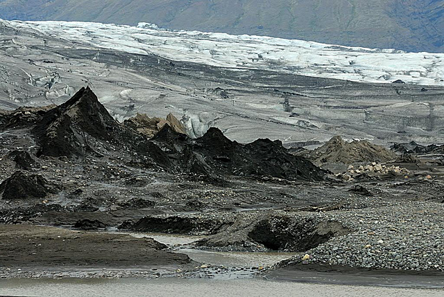 The run-out of the Svinafellsjökull glacier