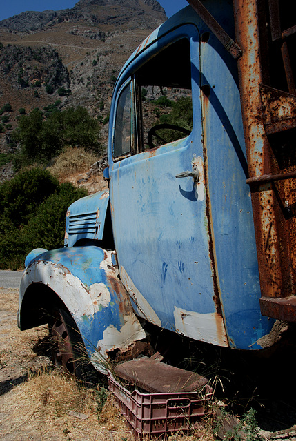 Old blue truck - 1