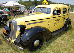 1935 Pontiac Taxi