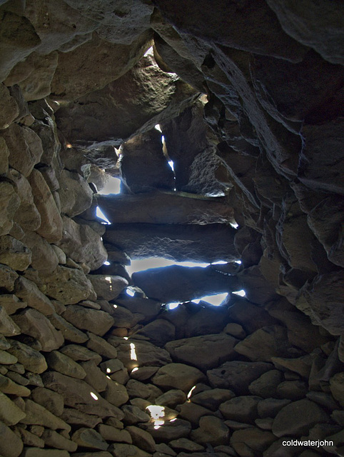 Buried Alive - inside neolithic tomb at Dunbeg Fort
