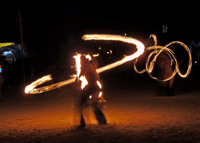 Fire Dancers (1121)