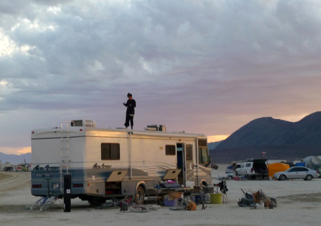 RV Rooftopping (1288)