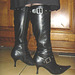 Mon amie M@rie / My friend M@rie - Bottes à talons hauts et jupe longue / High-heeled boots and long skirt.