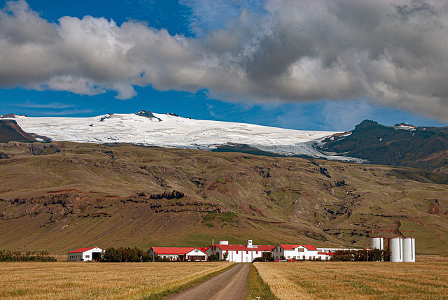 Skógar and the Eyjafjallajökull volcano