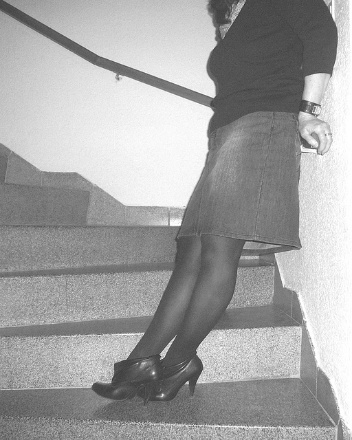 Elsa - Short stilettos boots and sexy skirt in stairs  -  With permission - B & W with photofilter