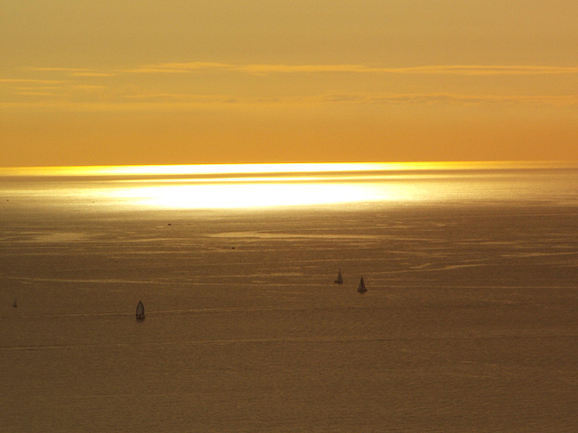 coucher de soleil dans la baie de Marseille