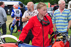 Oldtimershow Hoornsterzwaag – Motorcycle racer before the race