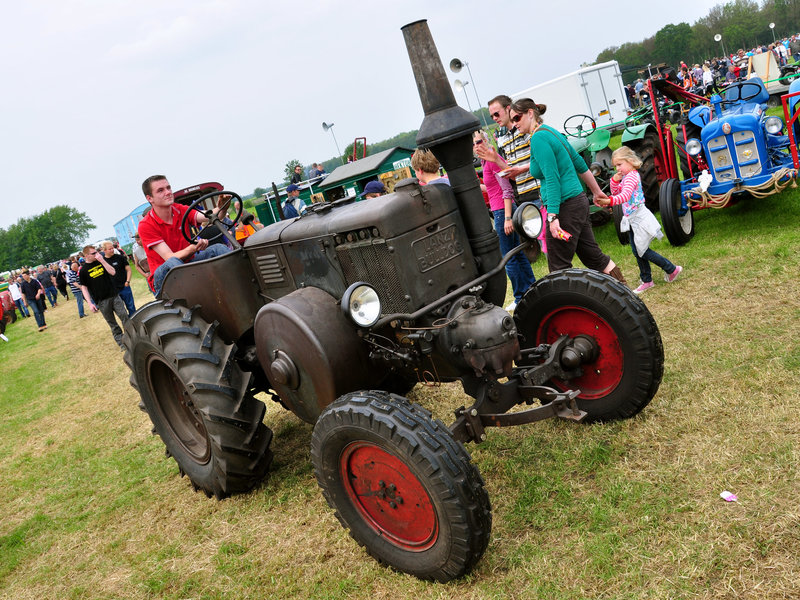 Oldtimershow Hoornsterzwaag – Lanz Bulldog tractor