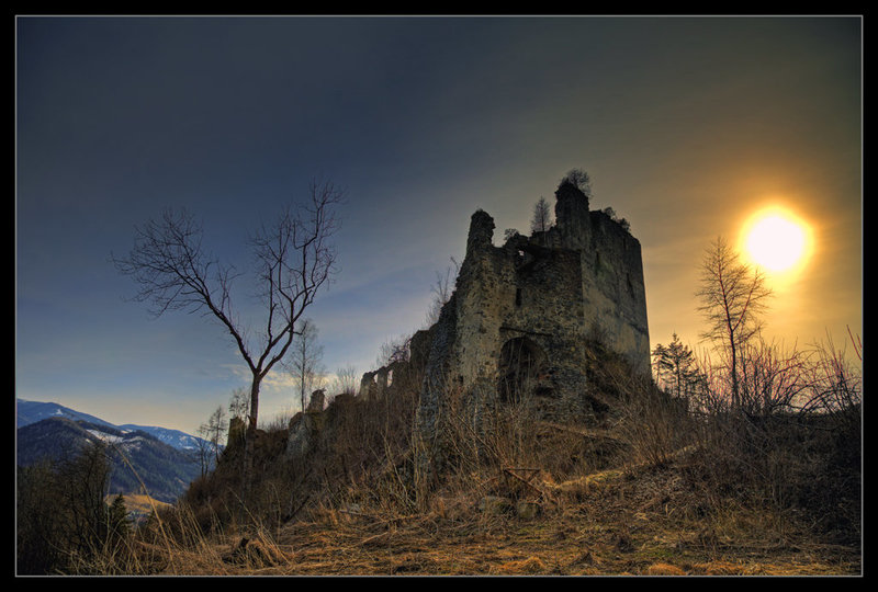 Castle Ruin Kaisersberg - 9