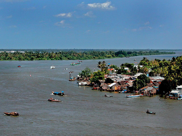 Ben Ninh Kieu landmark