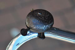 Old Batavus bike – AFA bell with a wasp