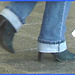 Duo Aero shopping - Rolled-up jeans and half-hidden high heeled Boots-  Aéroport PET de Montréal- 18 octobre 2008