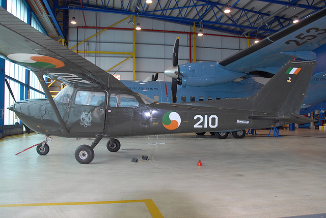 210 Cessna FR172H Irish Air Corps