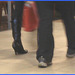 Blonde floue en Bottes Noires en cuir à talons hauts - Blurry blond in leather high-heeled Boots-  Aéroport de Montréal- 18 octobre 2008
