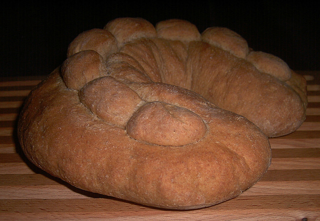 Rosary Crown Bread (Couronne Chapelet) 2 Rosary Crown Bread (Couronne Chapelet) 2