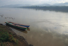Quiet mood at the Mekong in the morning
