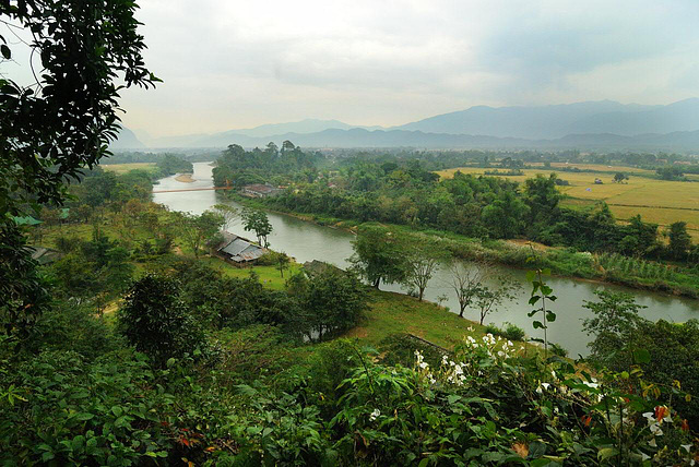 Landscape near Vang Vieng and the Nam Xong river