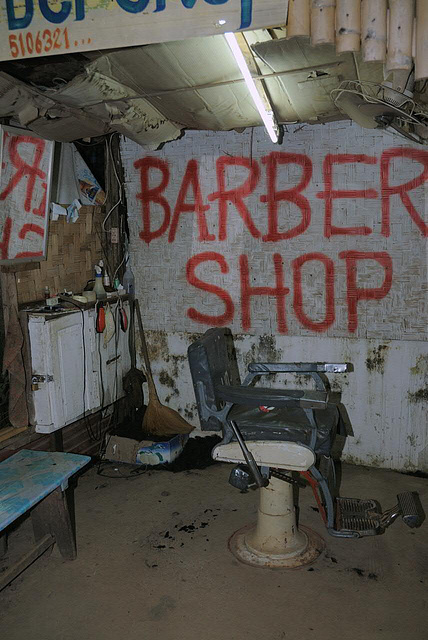 Simple barber shop in Vang Vieng