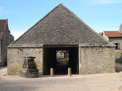 Brancion village médiéval - la halle