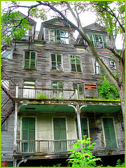 Living haunted mansion / Maison hantée et habitée - Bennington, Vermont. USA. 6 août 2008.
