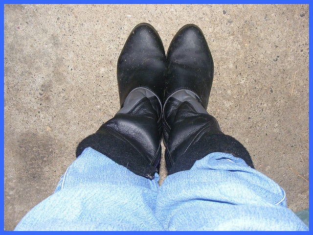 Les bottes de travail de mon Amie Christiane -  My good friend Christiane's working boots -With / Avec permission.