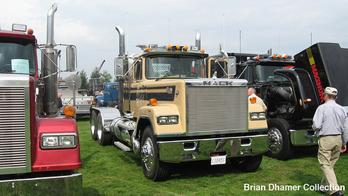 Ipernity Mack suprlnr day cab gerhart show lititz pa 10 12 09 By 