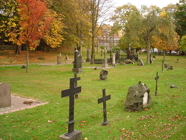 Cimetière de Helsingborg- Helsingborg cemetery - Sweden / Suède - Croix et monuments- Crosses and gravestones / 22 octobre 2008