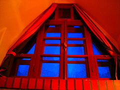 Room's window  -  Fenêtre de chambre /  Abbaye de St-Benoit-du lac au Québec  - 7-02-2009  - Couleurs ravivées