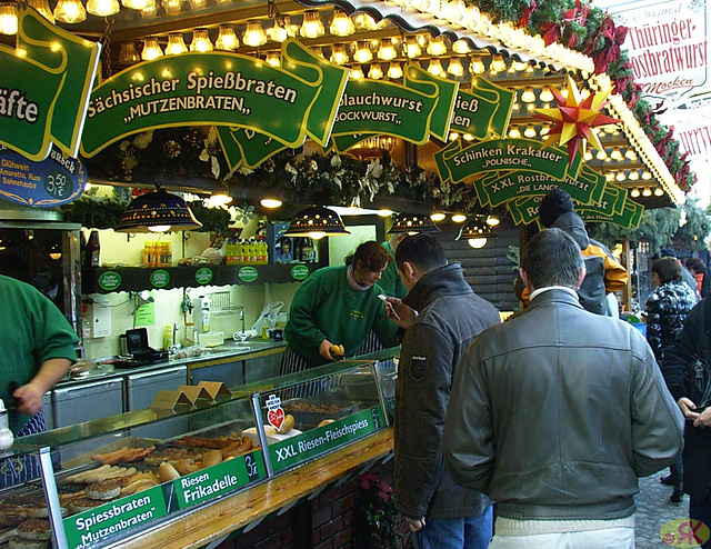 2008-12-22 61 574-a Striezelmarkt, Dresdeno