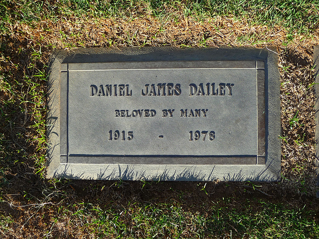 Dan Dailey (2042)