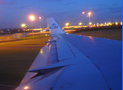 Sky colours / Couleurs de ciel - Vol  / Flight Amsterdam - Montréal - 12 Nov 2007 - Photofiltrée.