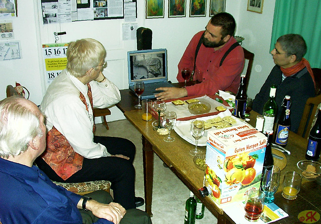 2008-12-19 06 Eo-kutimtablo en domo Abu Sina, Dresdeno