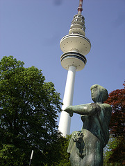 Der schiefe Turm von Hamburg