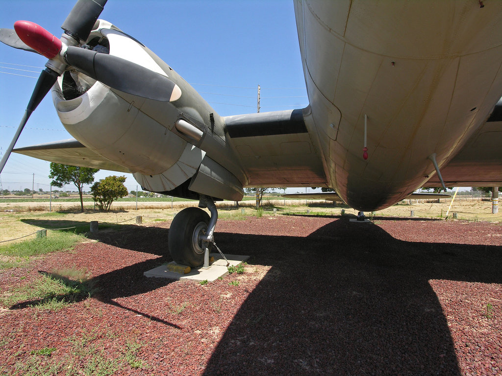 Curtiss C-46D Commando (8405)