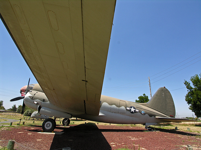 Curtiss C-46D Commando (8407)