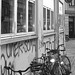 Graffitis Cykler et vélos / Cykler graffitis and bikes -  Copenhague  /   20-10-2008 - B & W.