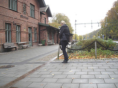 Young swedish blond on flats - Båstad train station -  Sweden / Suède 21-10-2008