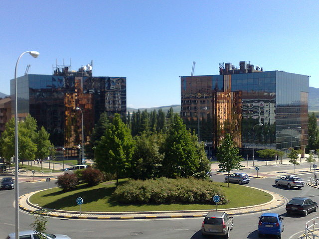 Pamplona: plaza Tomás Caballero. Pamplona: plaza Tomás Caballero.
