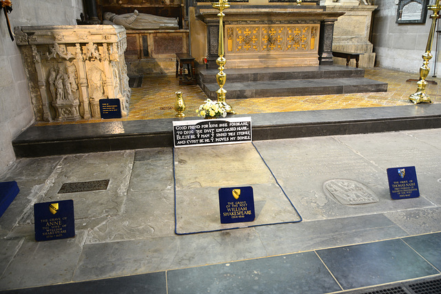 Stratford-upon-Avon 2013 – The grave of William Shakespeare