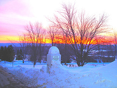 Soleil levant sur l'abbaye de St-Benoit-du-lac - Québec. Canada - 7 février 2009- Couleurs ravivées